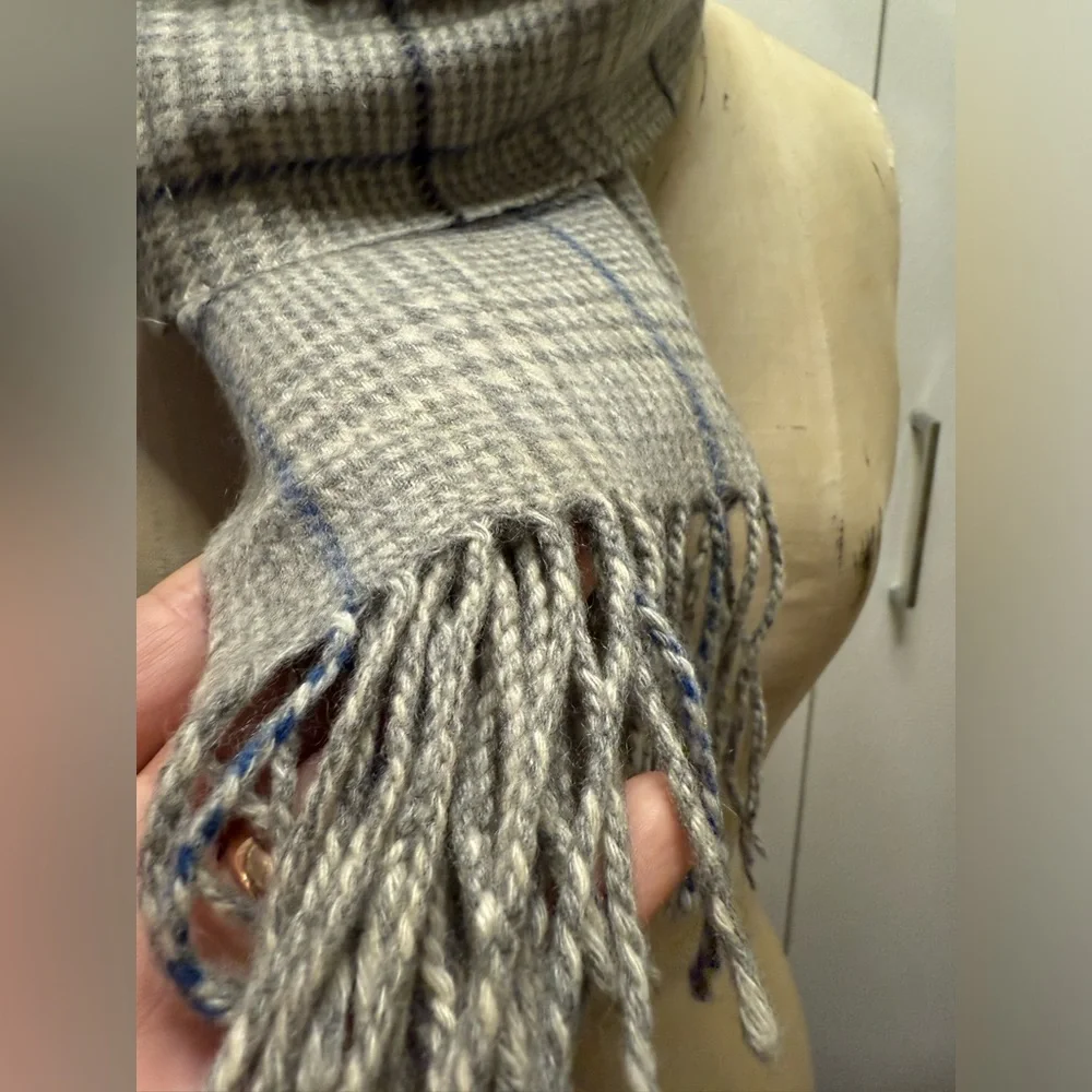 Enzo Mantovani Cashmere Soft Warm Winter Scarf